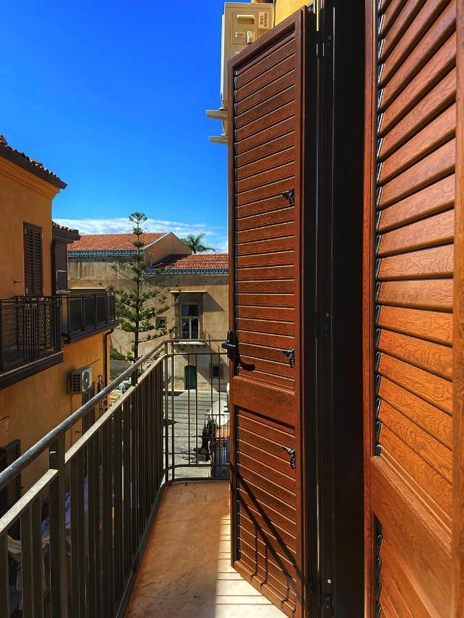 La Casa Di Serafina Santo Stefano di Camastra Exterior foto
